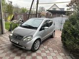 Mercedes-Benz A 190 2003 годаүшін2 750 000 тг. в Алматы – фото 3