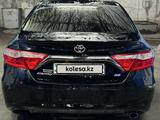 Toyota Camry 2016 года за 9 500 000 тг. в Алматы – фото 2