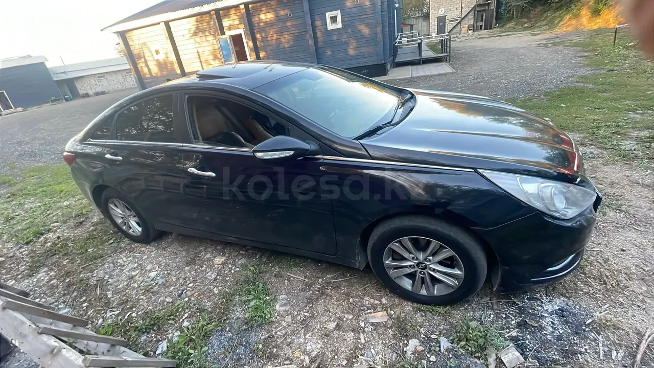 Hyundai Sonata, 2010