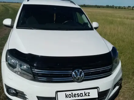 Volkswagen Tiguan 2015 года за 7 800 000 тг. в Петропавловск