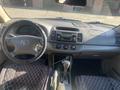 Toyota Camry 2002 года за 2 650 000 тг. в Усть-Каменогорск – фото 3