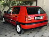 Volkswagen Golf 1993 годаүшін1 300 000 тг. в Тараз