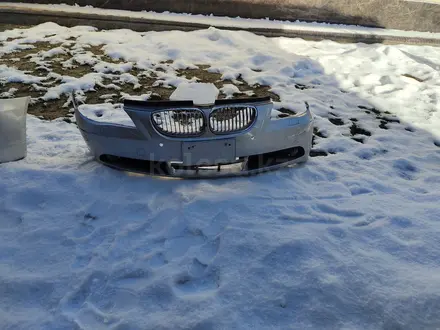 Бампер передний BMW E60 за 100 тг. в Шымкент – фото 2