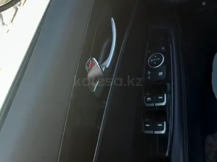 Kia Sorento 2018 года за 5 950 000 тг. в Уральск – фото 3