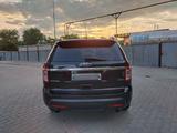 Ford Explorer 2013 года за 11 200 000 тг. в Актобе – фото 5