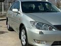 Toyota Camry 2004 года за 7 600 000 тг. в Жетысай – фото 5