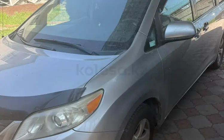 Toyota Sienna 2013 года за 10 500 000 тг. в Алматы