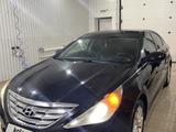 Hyundai Sonata 2011 года за 5 200 000 тг. в Атырау – фото 4