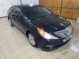 Hyundai Sonata 2011 года за 5 200 000 тг. в Атырау – фото 2