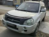 Hyundai Tucson 2007 годаүшін4 200 000 тг. в Петропавловск – фото 3