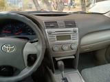 Toyota Camry 2010 года за 6 300 000 тг. в Семей – фото 2