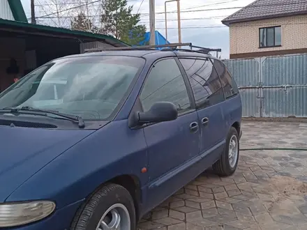 Chrysler Voyager 1997 года за 3 500 000 тг. в Уральск – фото 3