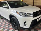 Toyota Highlander 2018 года за 19 500 000 тг. в Шымкент – фото 4