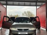 Opel Vectra 1996 годаүшін1 400 000 тг. в Алматы