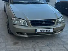 Kia Optima, 2001