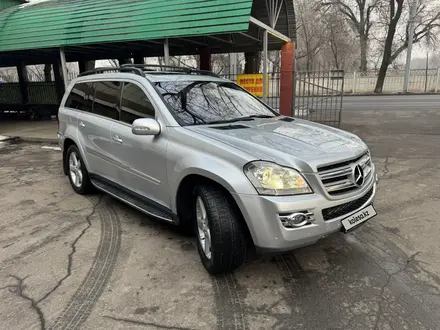 Mercedes-Benz GL 550 2006 года за 8 000 000 тг. в Алматы – фото 2