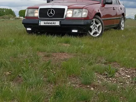 Mercedes-Benz E 200 1985 года за 1 400 000 тг. в Кокшетау