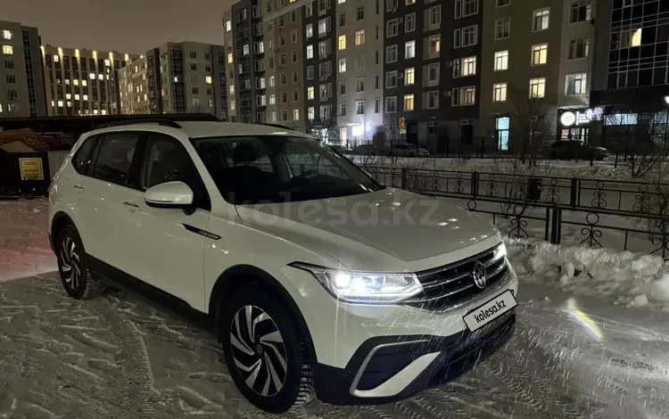 Volkswagen Tiguan 2022 года за 16 000 000 тг. в Костанай