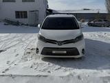 Toyota Sienna 2015 года за 12 450 000 тг. в Актобе
