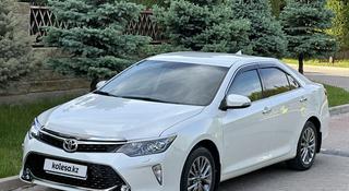 Toyota Camry 2017 года за 13 400 000 тг. в Шымкент