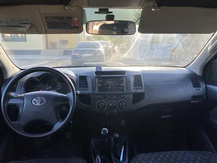 Toyota Hilux 2014 года за 8 500 000 тг. в Атырау – фото 9