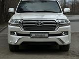 Toyota Land Cruiser 2017 года за 32 500 000 тг. в Семей