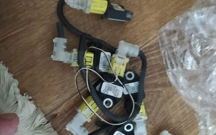 Датчик удара или датчик srs за 16 000 тг. в Алматы