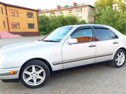 Mercedes-Benz E 200 1998 года за 4 690 000 тг. в Астана – фото 6