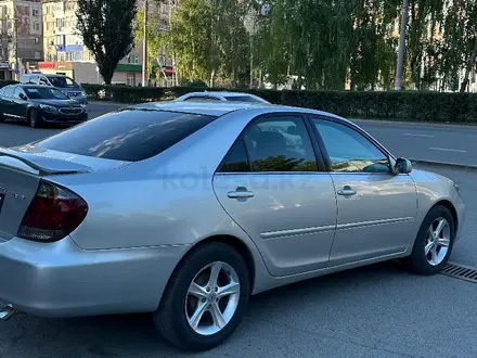 Toyota Camry 2005 года за 4 300 000 тг. в Уральск – фото 5