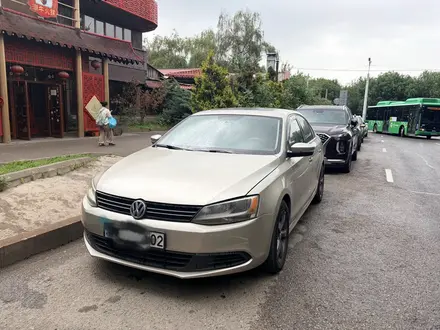 Volkswagen Jetta 2012 года за 3 900 000 тг. в Алматы – фото 3