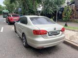 Volkswagen Jetta 2012 года за 3 900 000 тг. в Алматы – фото 4