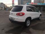 Volkswagen Tiguan 2009 года за 5 436 000 тг. в Астана