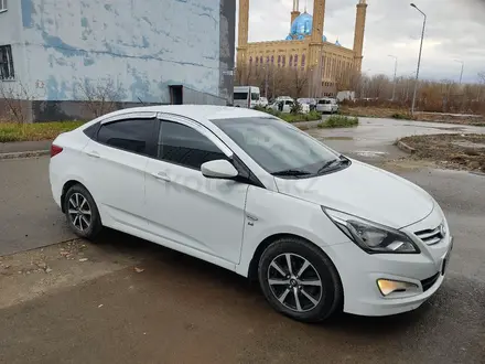 Hyundai Accent 2015 года за 6 150 000 тг. в Усть-Каменогорск – фото 2