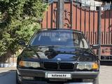 BMW 750 1995 года за 1 900 000 тг. в Астана – фото 2