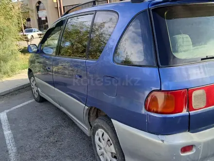 Toyota Ipsum 1997 года за 2 800 000 тг. в Туркестан – фото 3