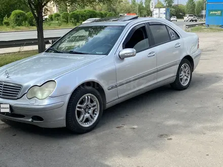 Mercedes-Benz C 180 2002 года за 3 000 000 тг. в Аягоз – фото 4