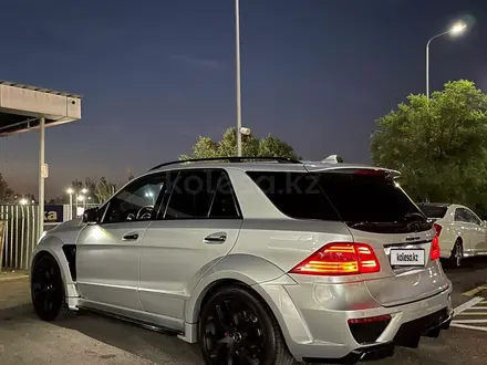 Mercedes-Benz ML 63 AMG 2013 года за 30 000 000 тг. в Актау – фото 2