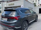 Hyundai Santa Fe 2022 года за 15 000 000 тг. в Астана – фото 4
