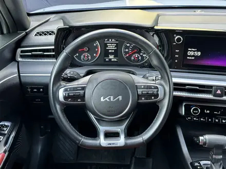 Kia K5 2022 года за 12 800 000 тг. в Атырау – фото 7