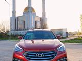 Hyundai Santa Fe 2018 годаүшін8 300 000 тг. в Актобе – фото 2
