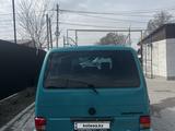 Volkswagen Multivan 1996 года за 3 800 000 тг. в Алатау (Жетиген) – фото 5