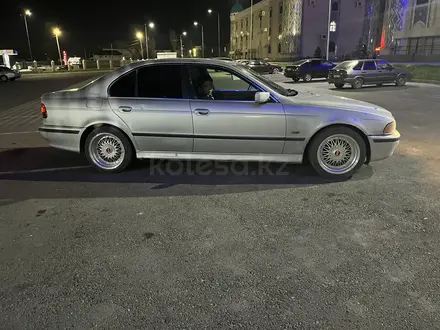 BMW 520 1997 года за 2 800 000 тг. в Тараз – фото 2