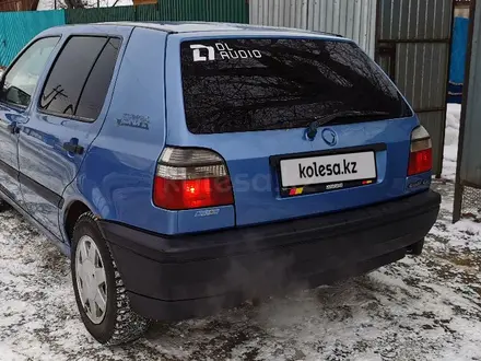 Volkswagen Golf 1994 года за 1 600 000 тг. в Уральск – фото 3