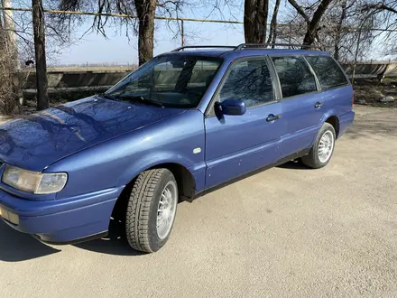 Volkswagen Passat 1996 года за 1 300 000 тг. в Алматы – фото 3