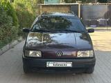 Volkswagen Passat 1993 года за 2 000 000 тг. в Алматы – фото 4