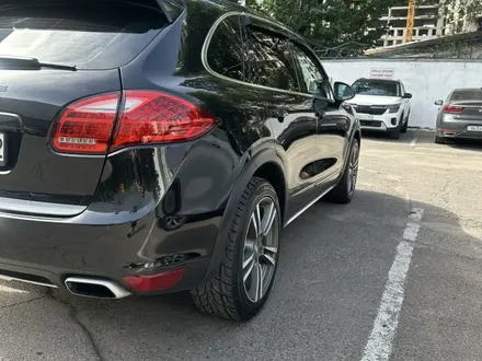 Porsche Cayenne 2012 года за 16 000 000 тг. в Алматы – фото 23