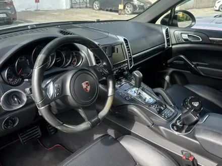 Porsche Cayenne 2012 года за 16 000 000 тг. в Алматы – фото 28