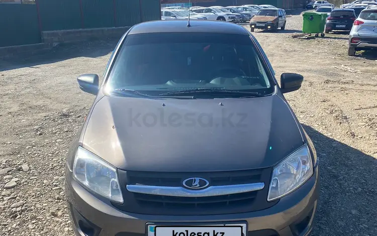 ВАЗ (Lada) Granta 2190 2014 годаүшін3 100 000 тг. в Усть-Каменогорск