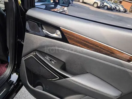 Kia K7 2018 года за 9 450 000 тг. в Алматы – фото 14