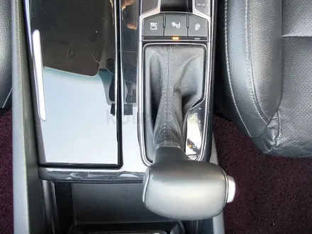 Kia K7 2018 года за 9 450 000 тг. в Алматы – фото 22